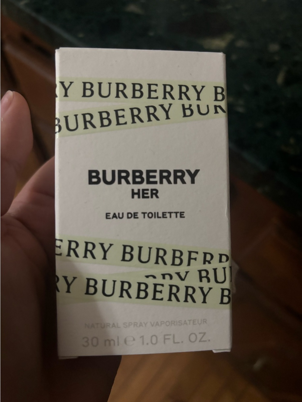 Burberry Her Eau de Toilette - White with Pale Yellow Accents